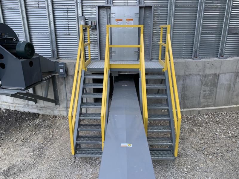 Access stairs and platform to grain storage bin